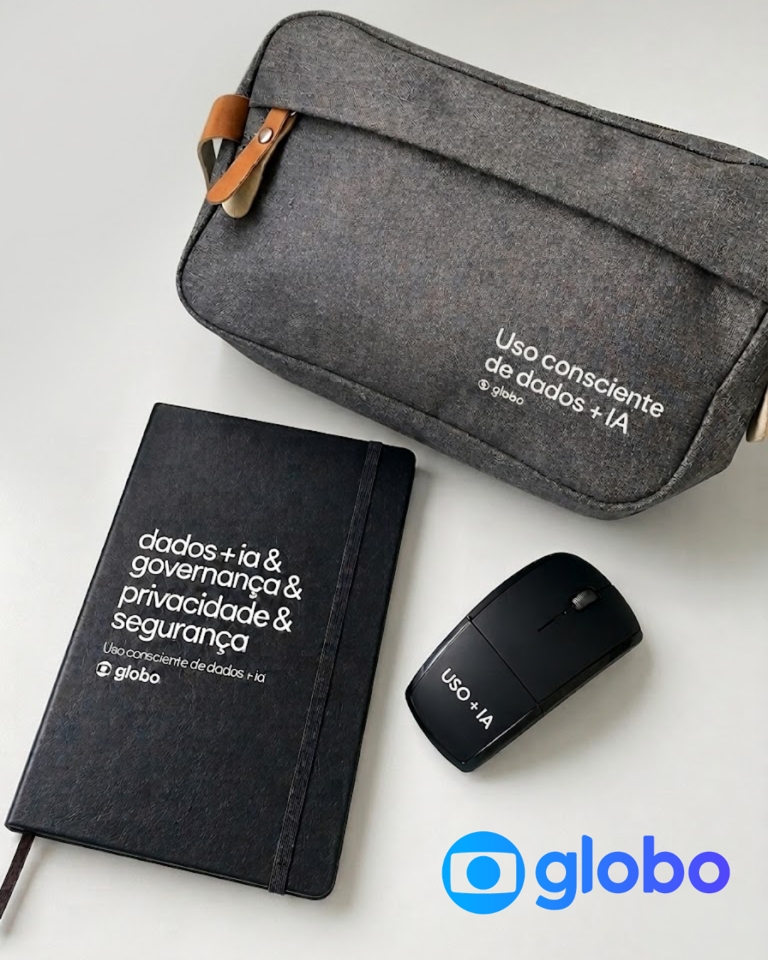 Kit Festival Datalab da Globo — nécessaire, caderno e mouse sem fio personalizados